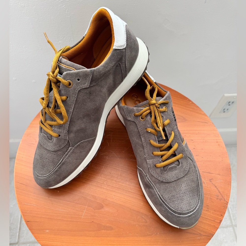 Ecco Sneak Men Gray Suede Sneakers 430554, size 8-8.5